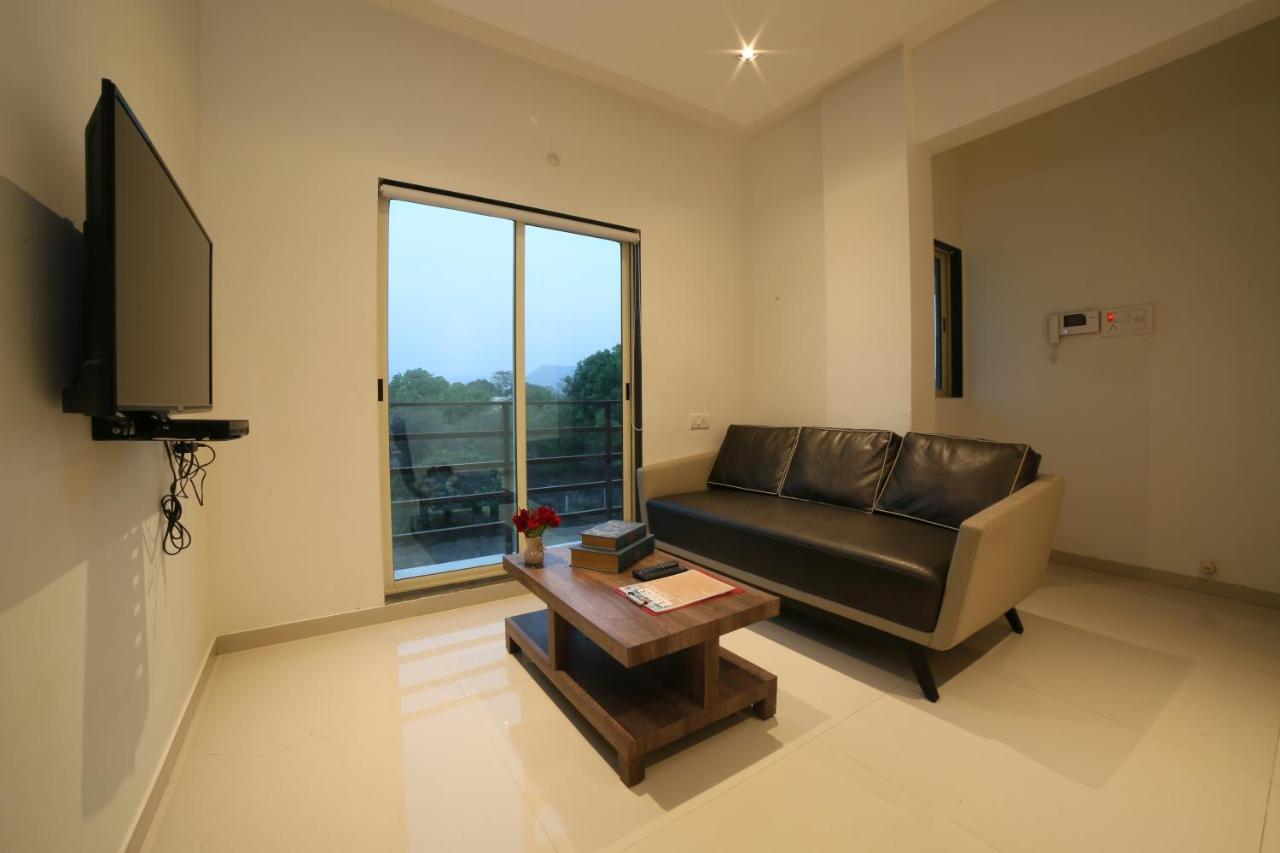 Acons Palm Beach Alibag Exterior photo
